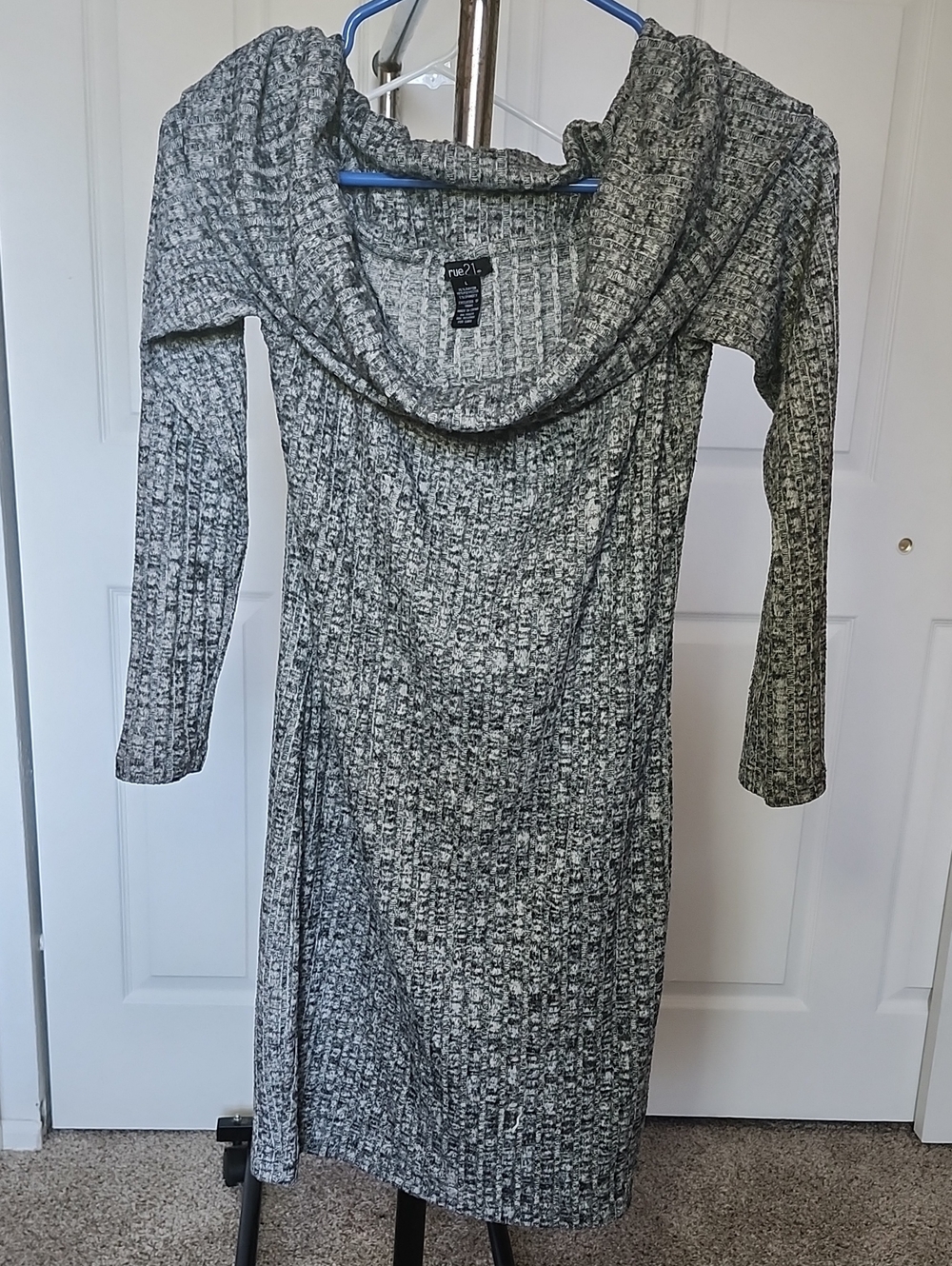 Rue21 Marled Gray Ribbed Cowl-Neck Long Sleeve Dress